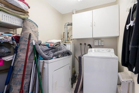 Commercial property in Seminole, Florida 4 bedrooms, 266.44 sq.m. № 2092058 - photo 18