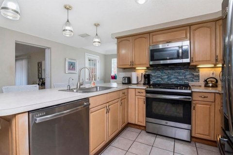 Commercial property in Seminole, Florida 4 bedrooms, 266.44 sq.m. № 2092058 - photo 14