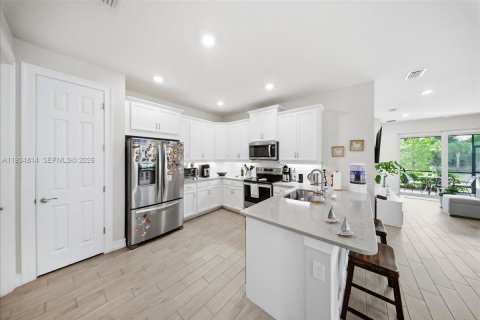 Купить виллу или дом в Нейплс, Флорида 2 спальни, 138.98м2, № 1997395 - фото 9