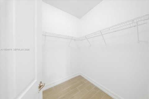 Купить виллу или дом в Нейплс, Флорида 2 спальни, 138.98м2, № 1997395 - фото 22