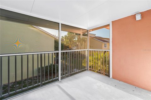 Condo in Saint Petersburg, Florida, 2 bedrooms № 2206082 - photo 25