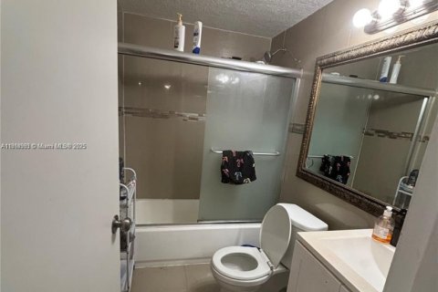 Appartement à louer à Miami, Floride: 2 chambres, 78.69 m2 № 2016270 - photo 4