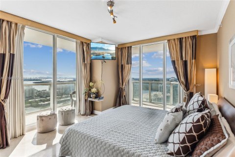 Copropriété à louer à Sunny Isles Beach, Floride: 2 chambres, 132.2 m2 № 2154481 - photo 7