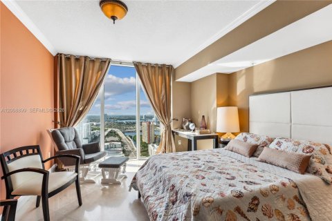 Copropriété à louer à Sunny Isles Beach, Floride: 2 chambres, 132.2 m2 № 2154481 - photo 14