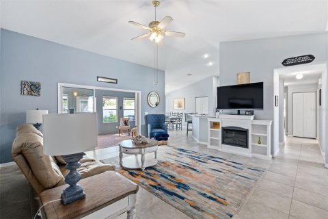 Casa en venta en Palm Coast, Florida, 3 dormitorios, 196.77 m2 № 2418510 - foto 15