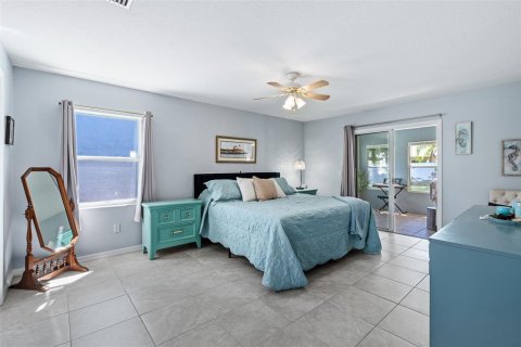 Casa en venta en Palm Coast, Florida, 3 dormitorios, 196.77 m2 № 2418510 - foto 20
