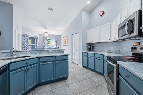 Casa en venta en Palm Coast, Florida, 3 dormitorios, 196.77 m2 № 2418510 - foto 7