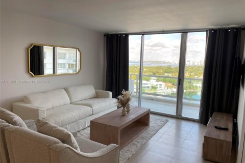 Copropriété à louer à Miami Beach, Floride: 2 chambres, 95.69 m2 № 1702567 - photo 1