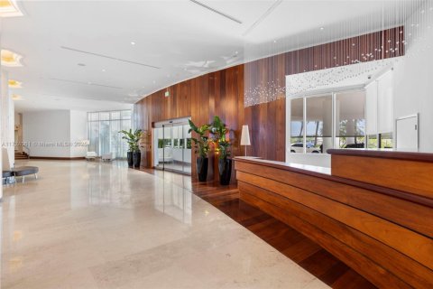 Condo in Miami Beach, Florida, 2 bedrooms  № 1702567 - photo 22