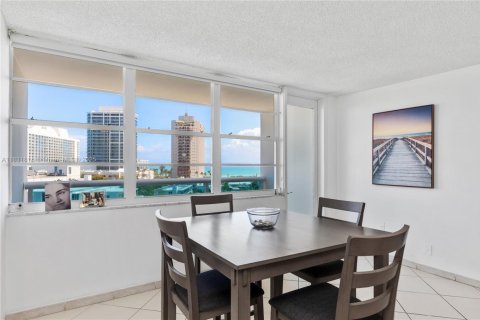 Condominio en venta en Miami Beach, Florida, 1 dormitorio, 84.54 m2 № 1809031 - foto 10