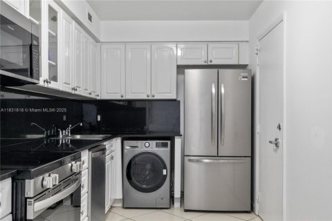 Condominio en venta en Miami Beach, Florida, 1 dormitorio, 84.54 m2 № 1809031 - foto 14