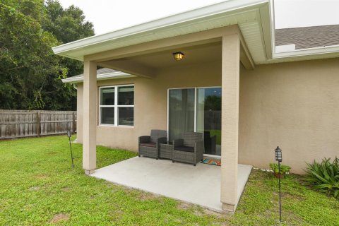 Villa ou maison à vendre à Port St. Lucie, Floride: 4 chambres, 177.26 m2 № 2407717 - photo 5