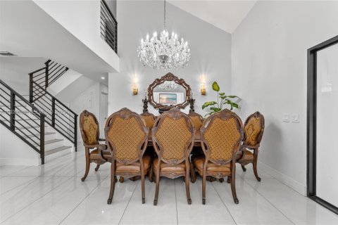 Adosado en venta en Aventura, Florida, 3 dormitorios, 126.81 m2 № 1986705 - foto 4