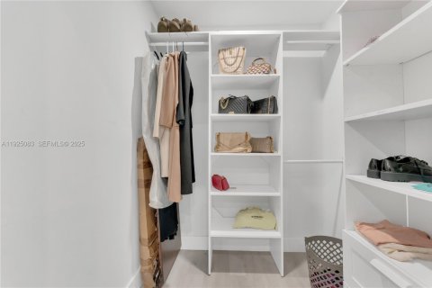 Adosado en venta en Aventura, Florida, 3 dormitorios, 126.81 m2 № 1986705 - foto 16