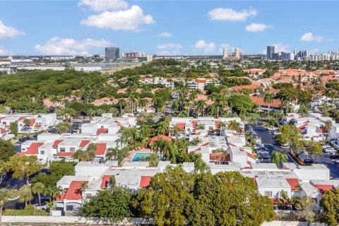 Adosado en venta en Aventura, Florida, 3 dormitorios, 126.81 m2 № 1986705 - foto 21