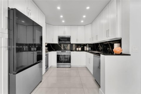 Adosado en venta en Aventura, Florida, 3 dormitorios, 126.81 m2 № 1986705 - foto 10