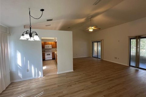 Casa en venta en Gainesville, Florida, 4 dormitorios, 142.14 m2 № 2320958 - foto 4