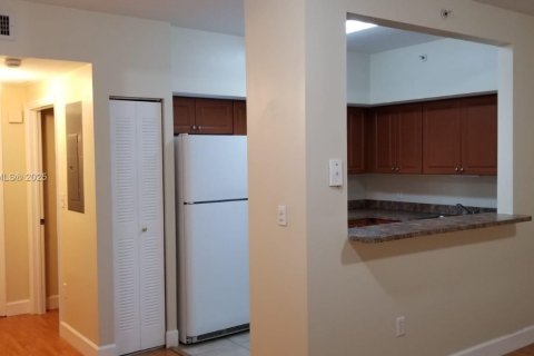 Снять в аренду кондоминиум в Корал-Гейблс, Флорида 1 спальня, 59.92м2, № 1875609 - фото 5