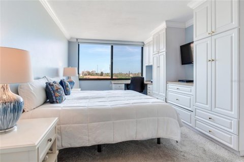 Condominio en venta en Saint Petersburg, Florida, 2 dormitorios, 97.55 m2 № 2302392 - foto 27