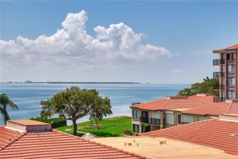 Condominio en venta en Saint Petersburg, Florida, 2 dormitorios, 97.55 m2 № 2302392 - foto 20