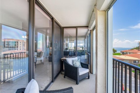 Condominio en venta en Saint Petersburg, Florida, 2 dormitorios, 97.55 m2 № 2302392 - foto 19