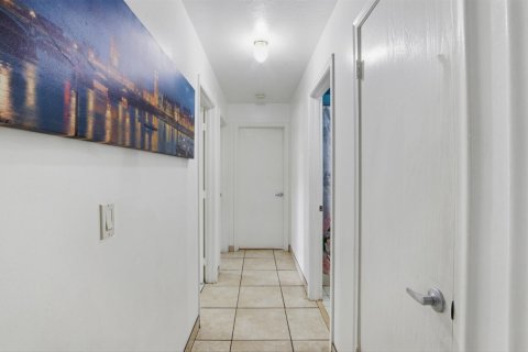 Купить виллу или дом в Норт-Лодердейл, Флорида 10 комнат, 115.85м2, № 2175332 - фото 9