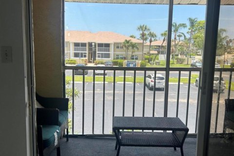 Condo in Port St. Lucie, Florida, 2 bedrooms № 2087169 - photo 8