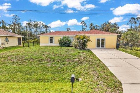 Villa ou maison à North Port, Floride 3 chambres, 149.76 m2 № 2148633