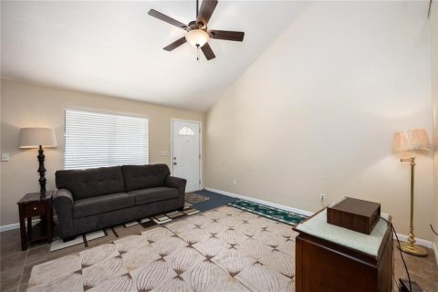 Touwnhouse à vendre à Gainesville, Floride: 2 chambres, 102.38 m2 № 1905413 - photo 5