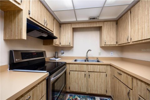 Touwnhouse à vendre à Gainesville, Floride: 2 chambres, 102.38 m2 № 1905413 - photo 11