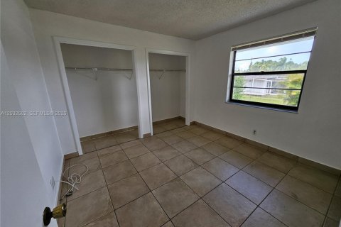 Villa ou maison à louer à Dania Beach, Floride: 2 chambres, 258.27 m2 № 2085750 - photo 14