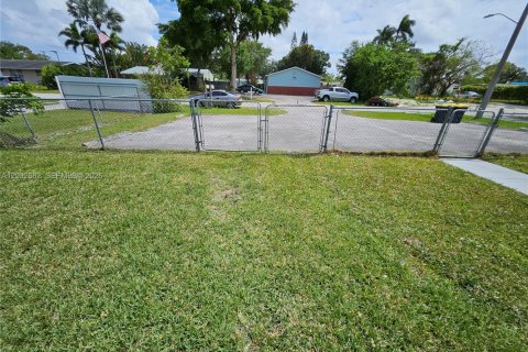 Villa ou maison à louer à Dania Beach, Floride: 2 chambres, 258.27 m2 № 2085750 - photo 20