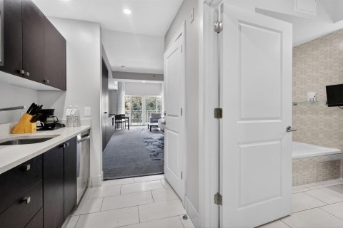 Condominio en venta en Doral, Florida, 1 dormitorio, 65.5 m2 № 2146427 - foto 15