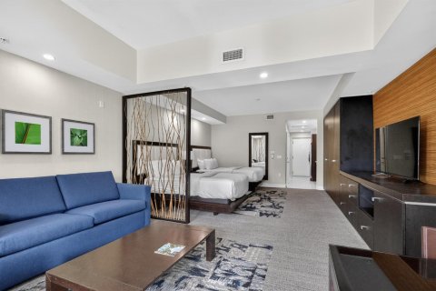 Condominio en venta en Doral, Florida, 1 dormitorio, 65.5 m2 № 2146427 - foto 3
