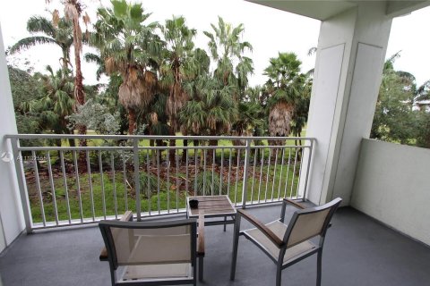 Condominio en venta en Doral, Florida, 1 dormitorio, 65.5 m2 № 2146427 - foto 23