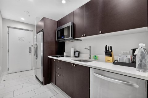 Condominio en venta en Doral, Florida, 1 dormitorio, 65.5 m2 № 2146427 - foto 13