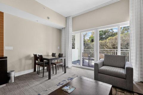 Condominio en venta en Doral, Florida, 1 dormitorio, 65.5 m2 № 2146427 - foto 8
