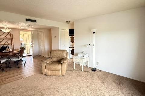 Condo in West Palm Beach, Florida, 2 bedrooms  № 2078635 - photo 12