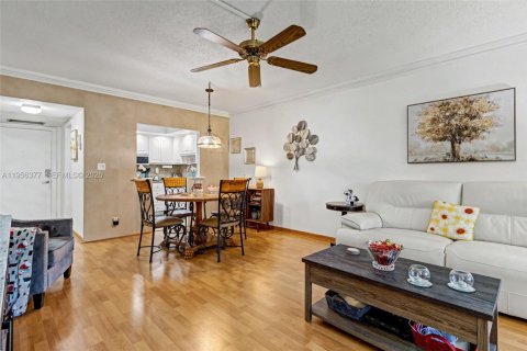 Condo in Margate, Florida, 2 bedrooms  № 2153465 - photo 14
