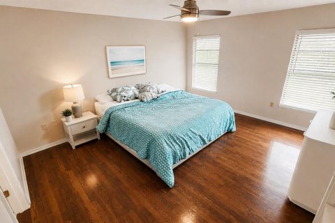 House in Hudson, Florida 2 bedrooms, 160.35 sq.m. № 2117202 - photo 10