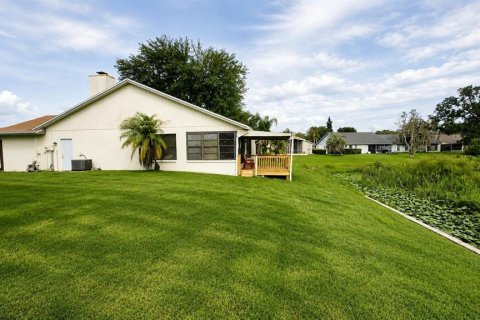 House in Hudson, Florida 2 bedrooms, 160.35 sq.m. № 2117202 - photo 22