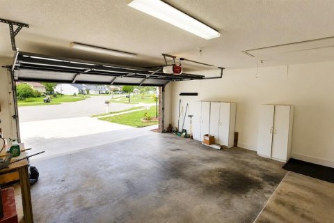 House in Hudson, Florida 2 bedrooms, 160.35 sq.m. № 2117202 - photo 23
