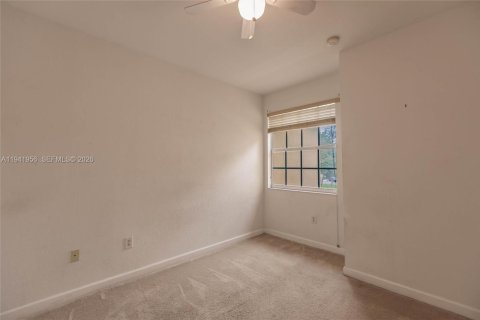 Condominio en venta en Cutler Bay, Florida, 3 dormitorios, 123.1 m2 № 2000441 - foto 15