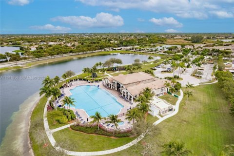 Condominio en venta en Cutler Bay, Florida, 3 dormitorios, 123.1 m2 № 2000441 - foto 27