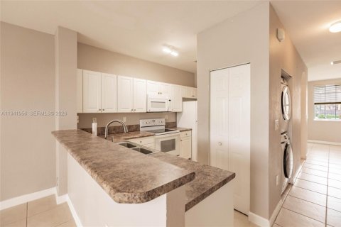 Condominio en venta en Cutler Bay, Florida, 3 dormitorios, 123.1 m2 № 2000441 - foto 5