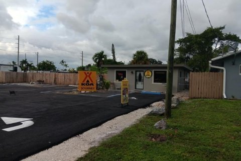 Land in Hollywood, Florida № 1029431 - photo 1