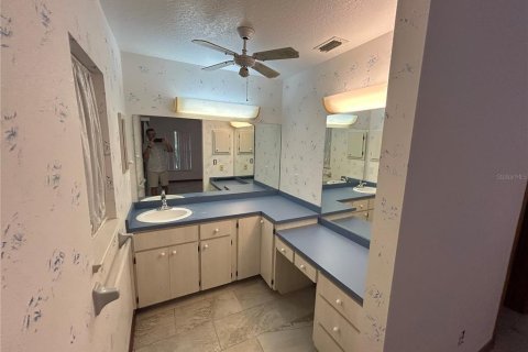 House in Orange City, Florida 3 bedrooms, 198.63 sq.m. № 1858252 - photo 29