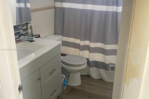 Condominio en venta en Miami, Florida, 2 dormitorios, 74.32 m2 № 1985052 - foto 1