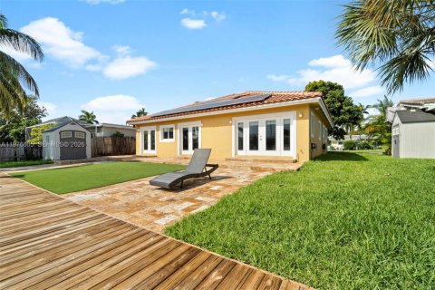 House in Dania Beach, Florida 2 bedrooms, 146.69 sq.m. № 2040552 - photo 27