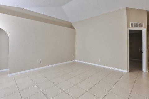 Villa ou maison à louer à Ruskin, Floride: 3 chambres, 139.17 m2 № 2425750 - photo 5